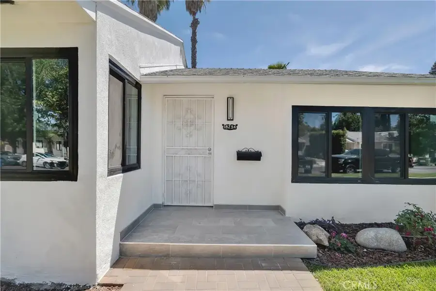 18234 Sugarman Street, Tarzana, CA 91356 - #2