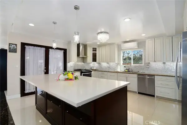6508 Moorcroft Avenue, Woodland Hills, CA 91303