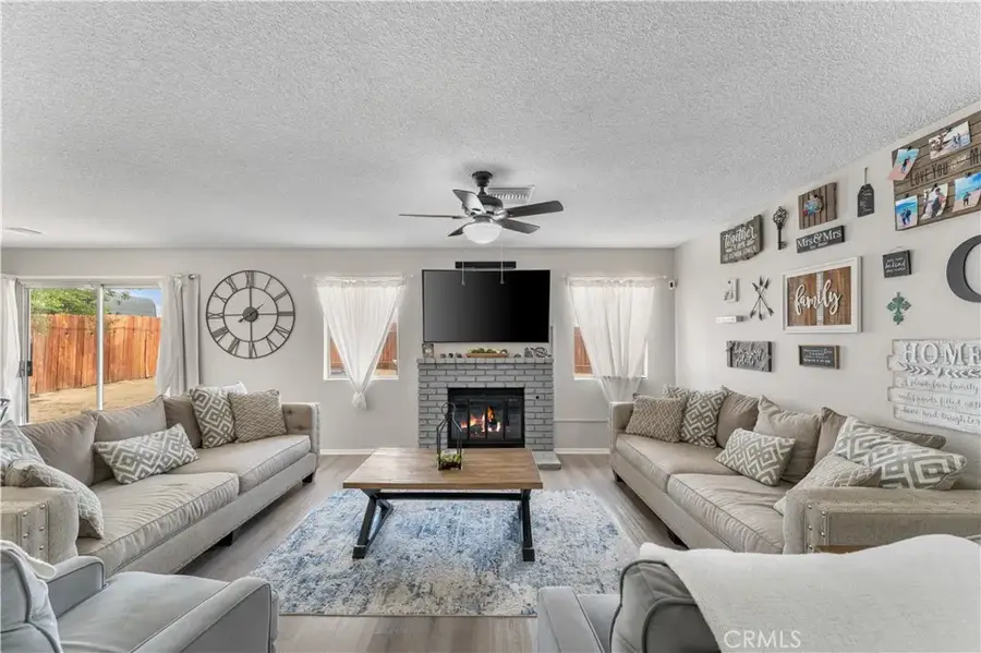 3472 Roxbury, Rosamond, CA 93560 - #2