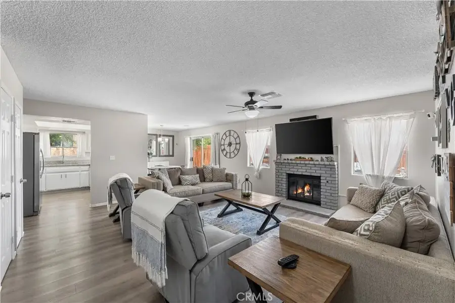 3472 Roxbury, Rosamond, CA 93560 - #3