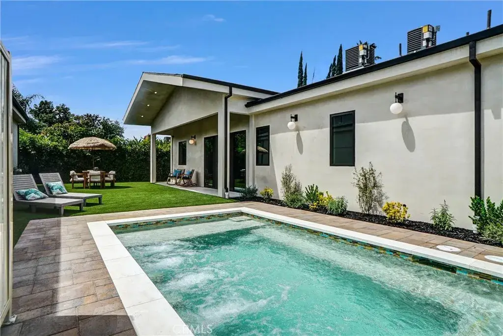 19350 Lanark Street, Reseda, CA 91335 - #1