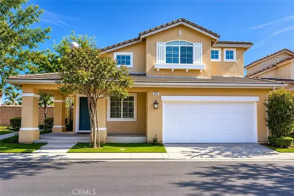 292 Edgemire Lane, Simi Valley, CA 93065