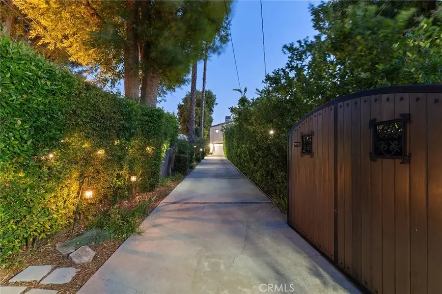 22702 Califa Street, Woodland Hills, CA 91367 - #2