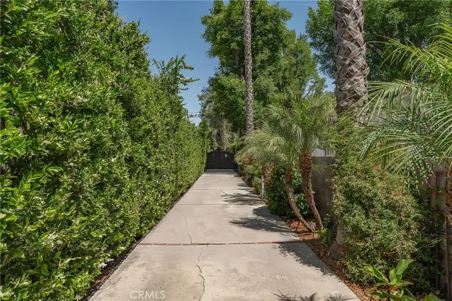 22702 Califa Street, Woodland Hills, CA 91367 - #3