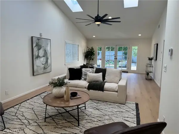 9521 Yolanda, Northridge, CA 91324