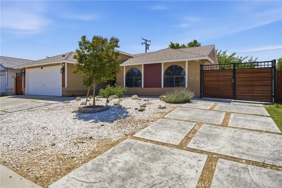 1444 W Avenue H8, Lancaster, CA 93534 - #2