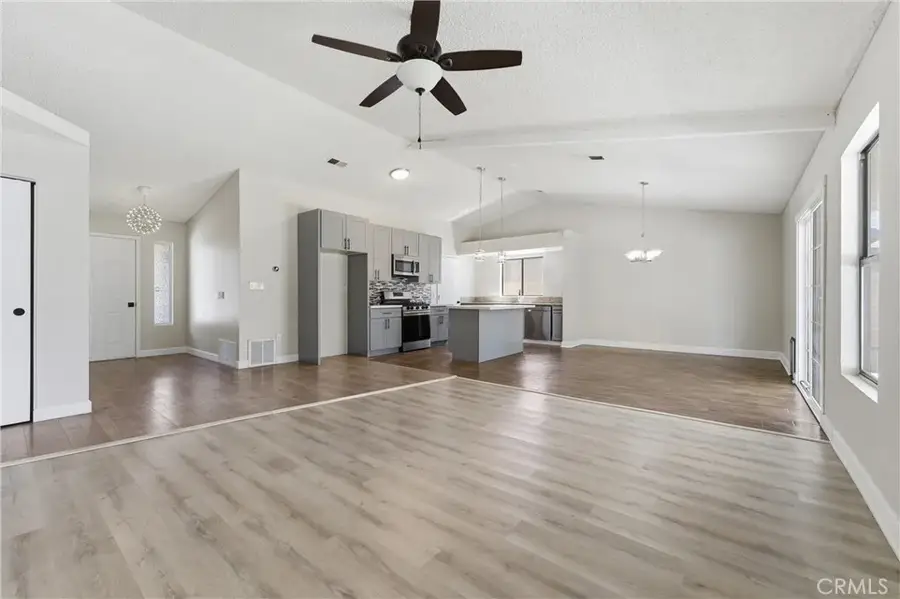 1444 W Avenue H8, Lancaster, CA 93534 - #3