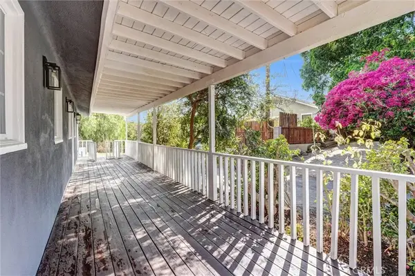 9246 Rowell Ave., Chatsworth, CA 91311