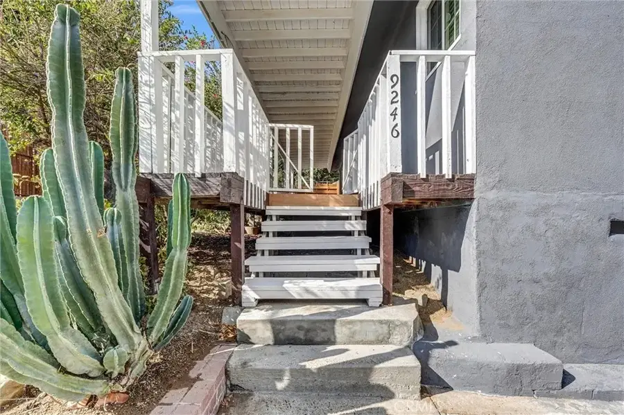 9246 Rowell Ave., Chatsworth, CA 91311 - #2