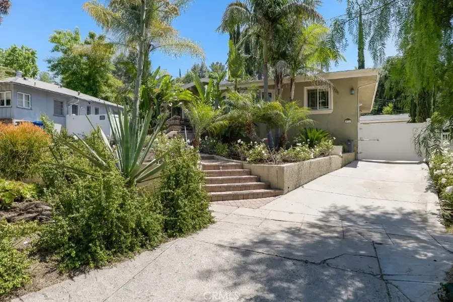 21720 Dumetz Road, Woodland Hills, CA 91364 - #2