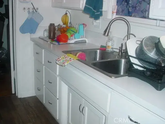 19134 Delano Street, Tarzana, CA 91335 - #2