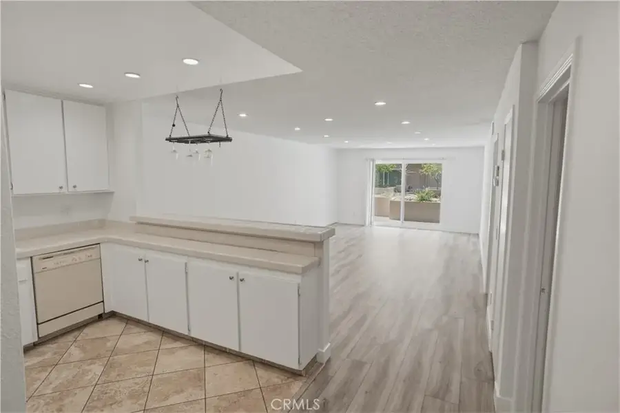 330 N Jackson #116, Glendale, CA 91206 - #2