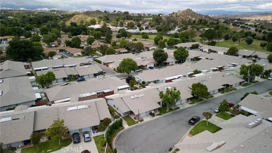 26801 Circle Of The Oaks, Newhall, CA 91321 - #2