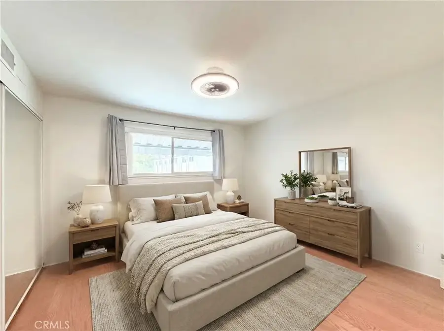 22131 N Oxnard Street #A, Woodland Hills, CA 91367 - #3