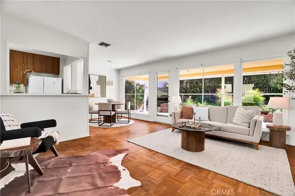 7862 Jellico Avenue, Northridge, CA 91325