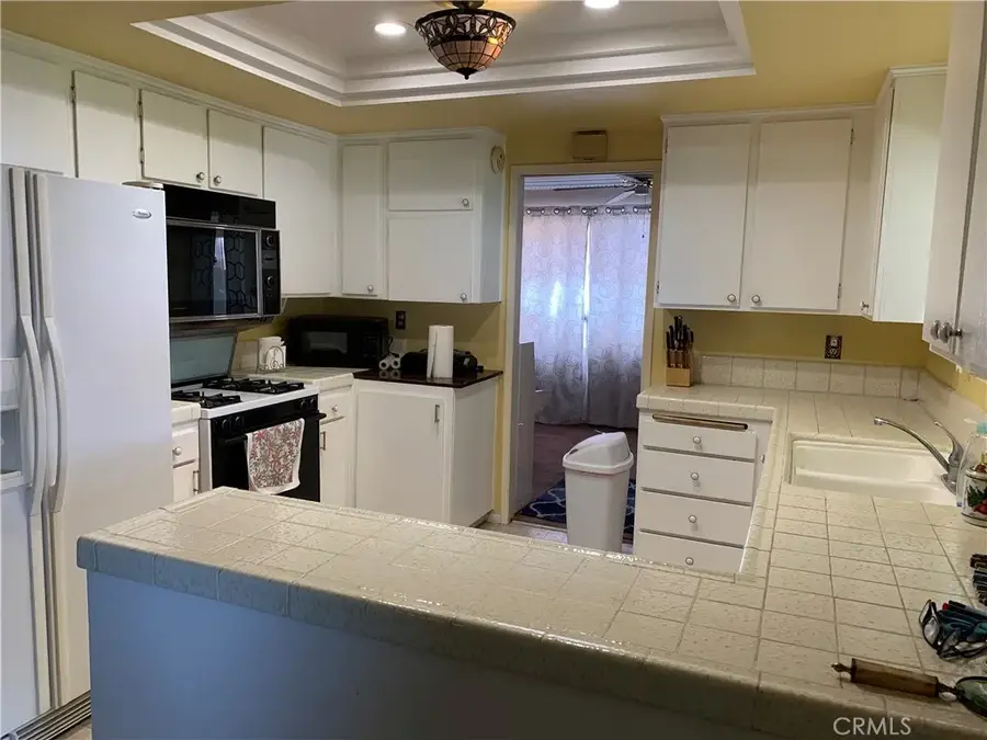 8221 Greenbush, Panorama City, CA 91402 - #3