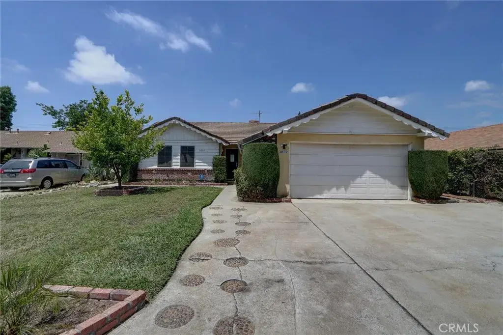 8137 Variel, Canoga Park, CA 91304 - #1