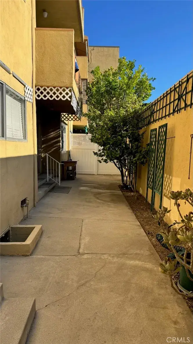 6225 Coldwater Canyon Avenue #117, North Hollywood, CA 91606 - #2