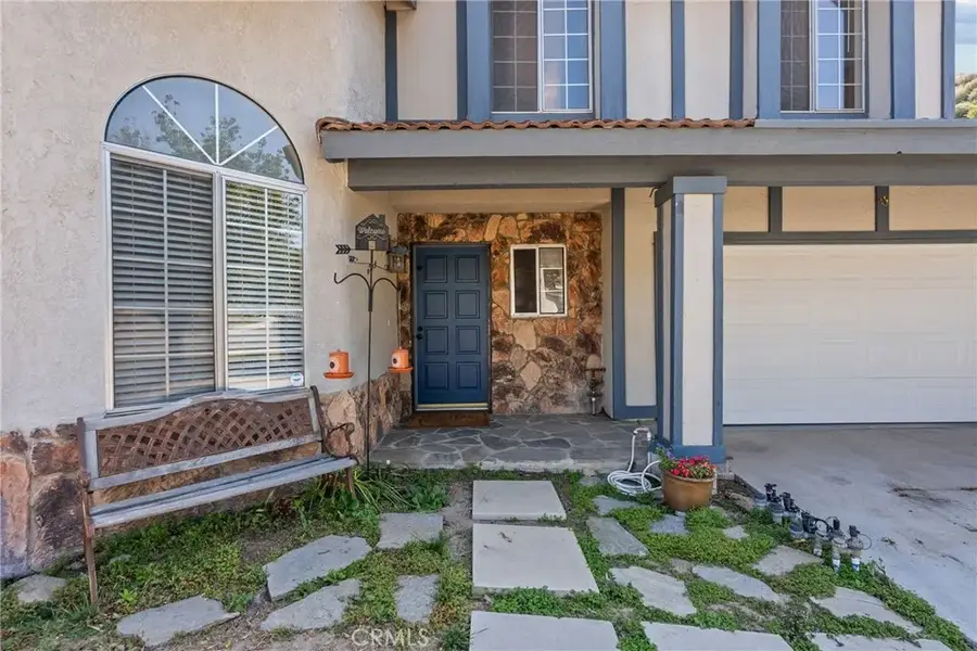 29445 Poppy Meadow, Canyon Country, CA 91387 - #3