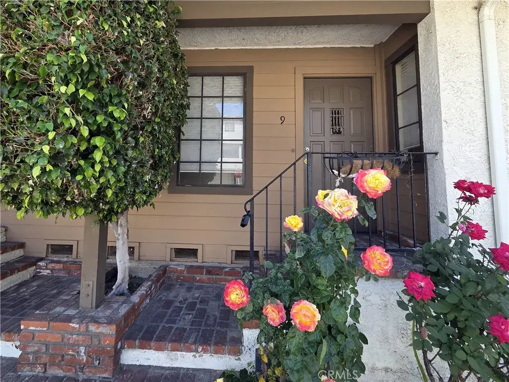 7650 Topanga Canyon, Canoga Park, CA 91304 - #1