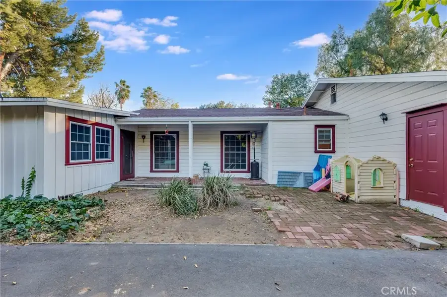 7630 Jellico, Northridge, CA 91325 - #2
