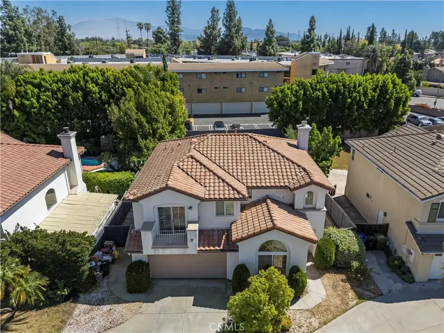 9924 Mission Hills Estate Court, San Fernando Valley, CA 91345 - #2