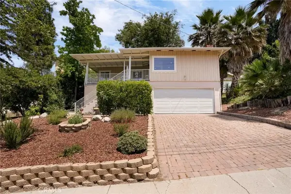 21823 Providencia Street, Woodland Hills, CA 91364
