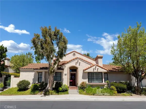 424 Country Club Drive #A, Simi Valley, CA 93065