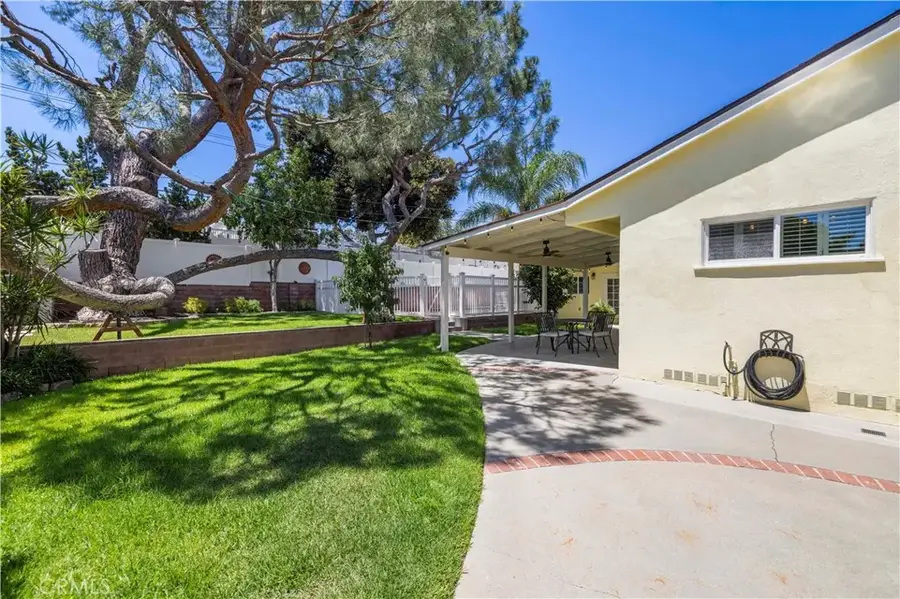 10011 Genesta Avenue, Northridge, CA 91325 - #2