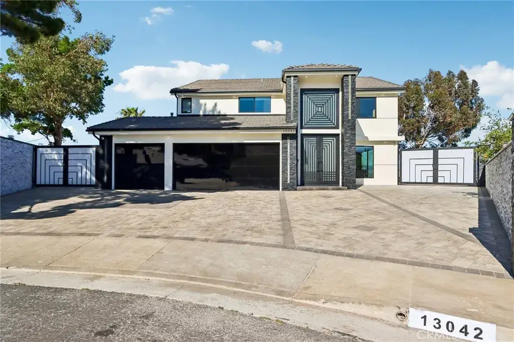 13042 Jolette Avenue, Granada Hills, CA 91344 - #1