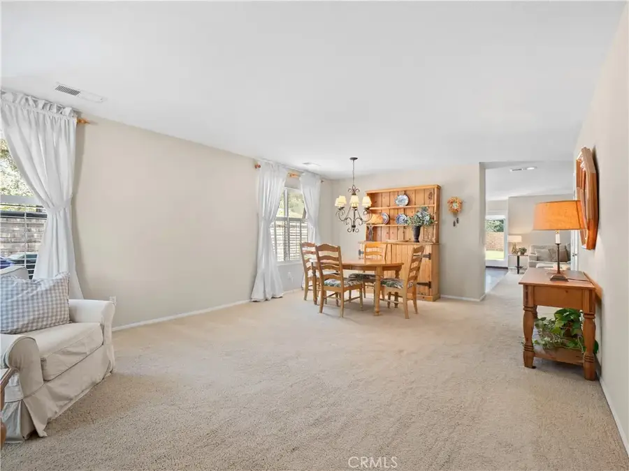 29890 Berkshire, Castaic, CA 91384 - #2