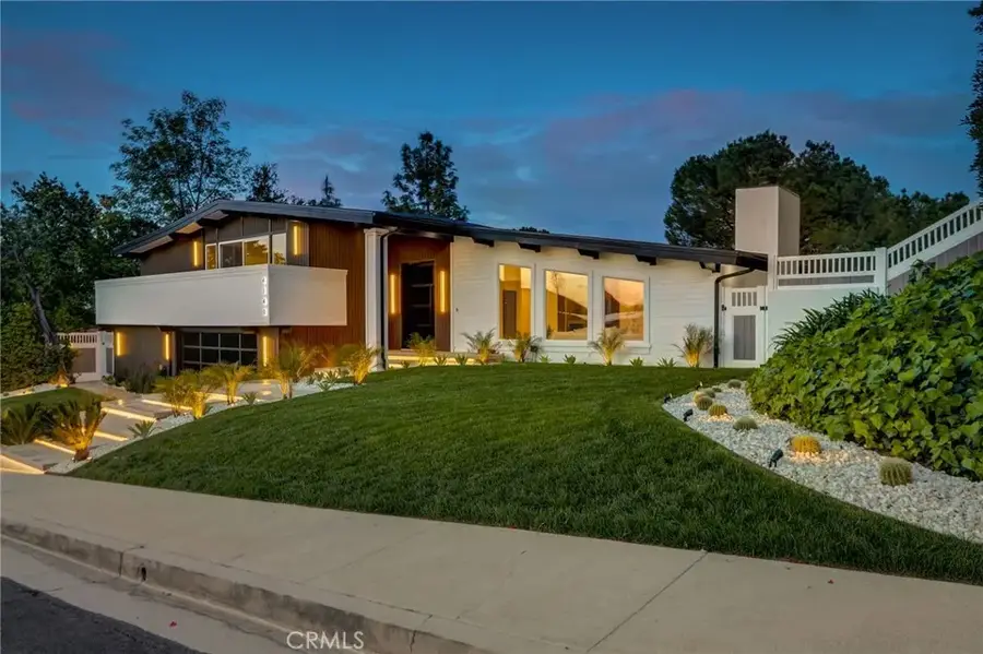 4140 Aleman Drive, Tarzana, CA 91356 - #2