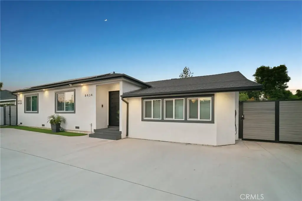 8434 Oakdale Avenue, Winnetka, CA 91306 - #1