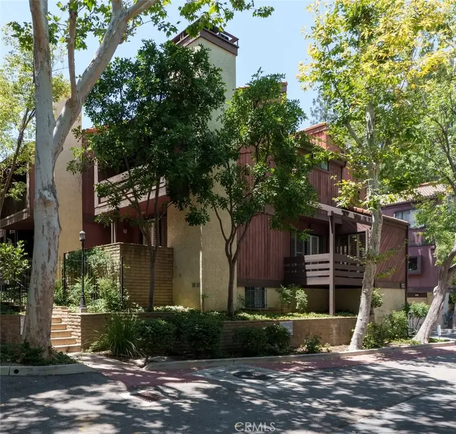 21930 Marylee Street #92, Woodland Hills, CA 91367 - #3