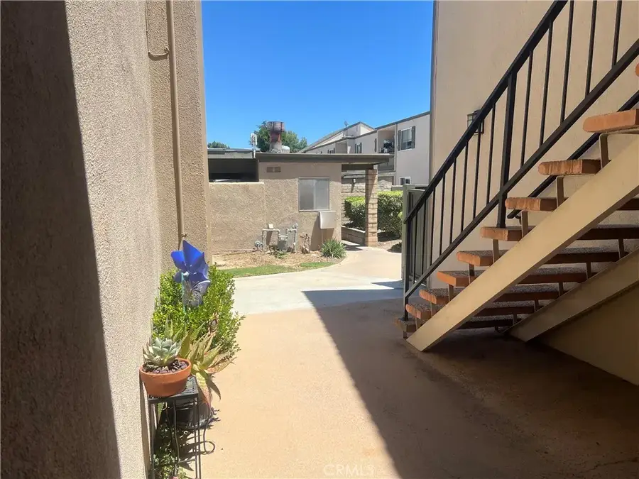 25735 Hogan Drive #E3, Valencia, CA 91355 - #3