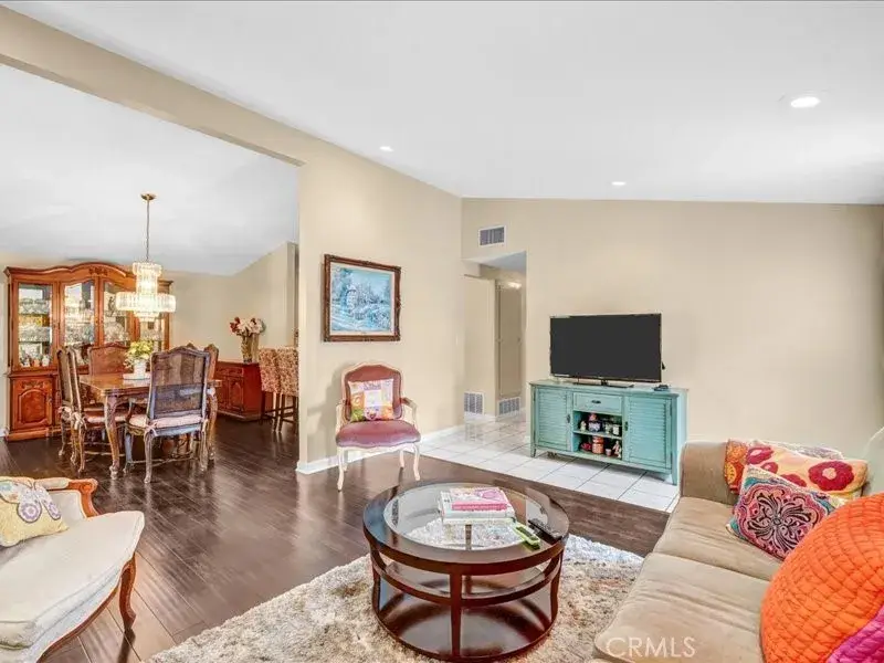17113 Aviva Court, Granada Hills, CA 91344 - #3