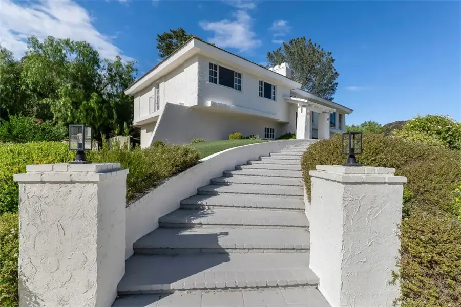 26086 Mulholland Highway, Calabasas, CA 91302 - #2