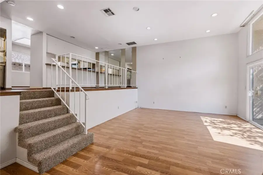 17943 Magnolia Boulevard #16, Encino, CA 91316 - #2