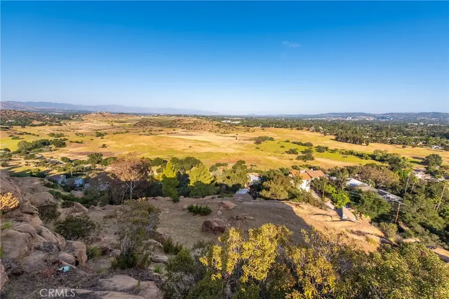 8740 Azul, West Hills, CA 91304 - #2