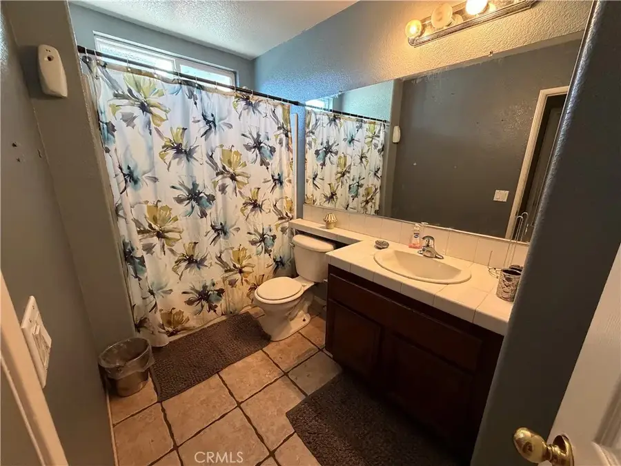39215 Chantilly, Palmdale, CA 93551 - #2