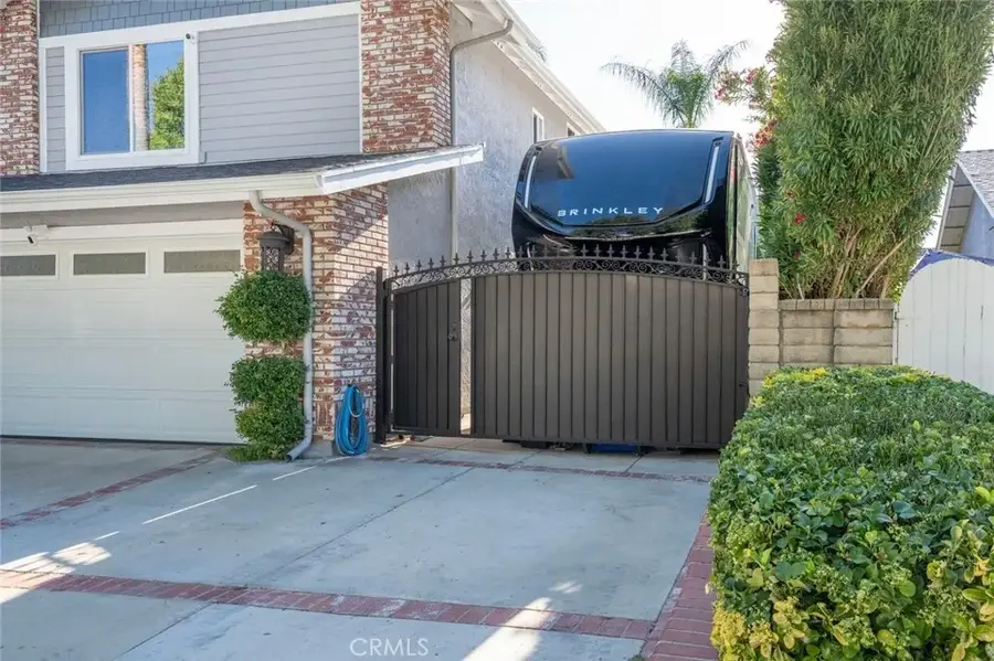 25823 Lochmoor, Valencia, CA 91355 - #2