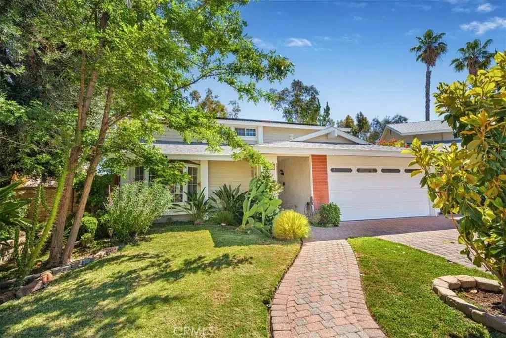 21820 Peppercorn Drive, Saugus, CA 91350 - #1