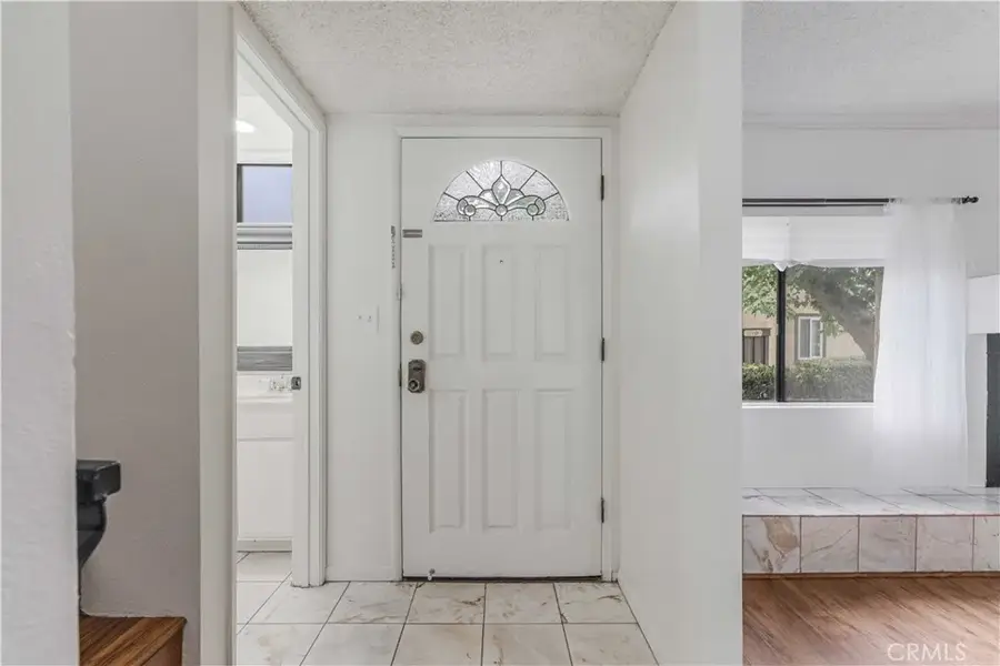 6746 Encino, Lake Balboa, CA 91406 - #2