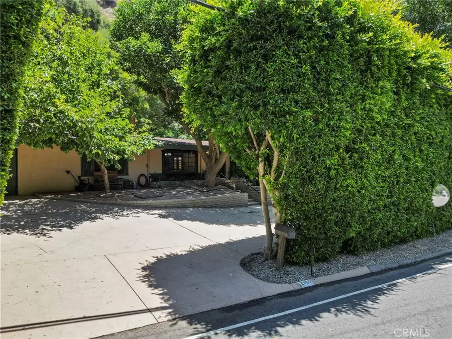 2900 Mandeville Canyon, Los Angeles, CA 90049 - #2