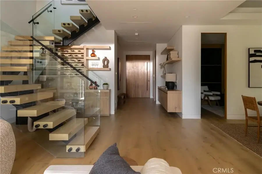 5109 Bluebell Avenue, Valley Village, CA 91607 - #2
