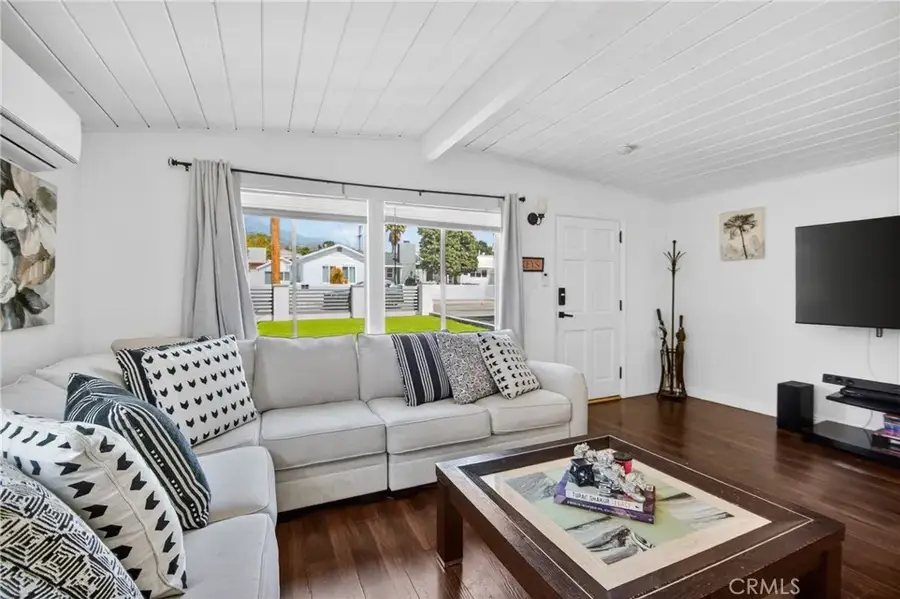 10831 Odell Avenue, Sunland, CA 91040 - #2