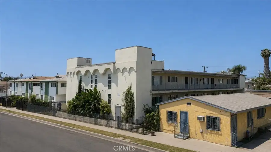 1683 S Longwood, Los Angeles, CA 90019 - #2