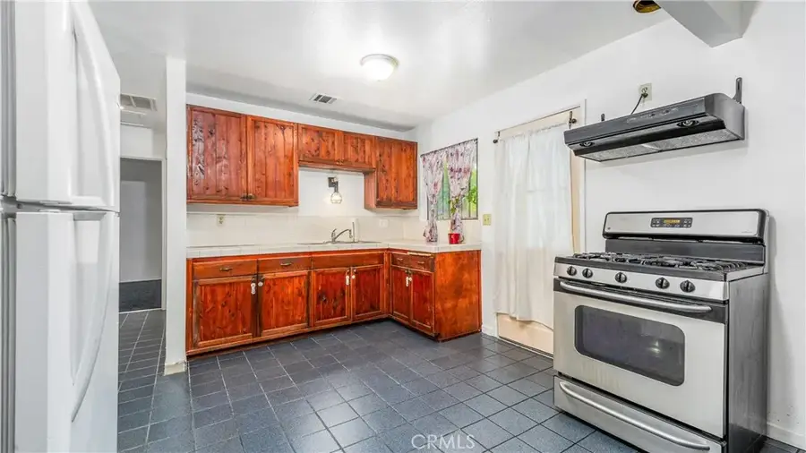 12470 Adelphia, San Fernando, CA 91340 - #3