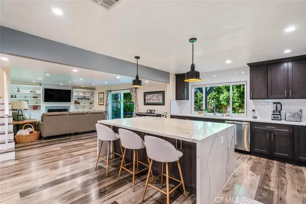6321 Balcom Ave, Encino, CA 91316 - #1