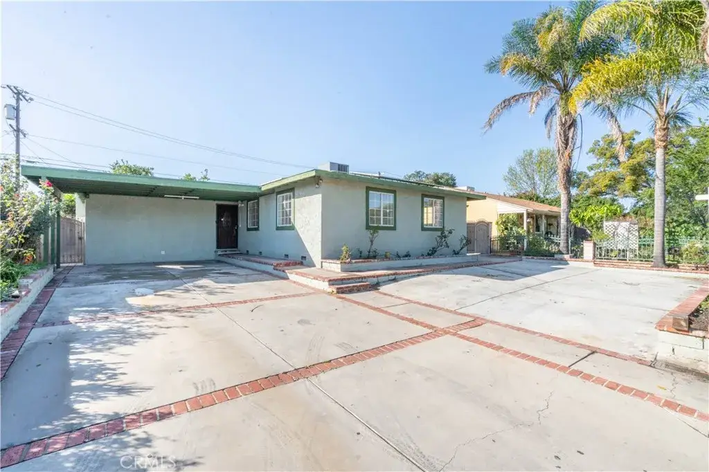 8855 Tyrone Avenue, Panorama City, CA 91402 - #1
